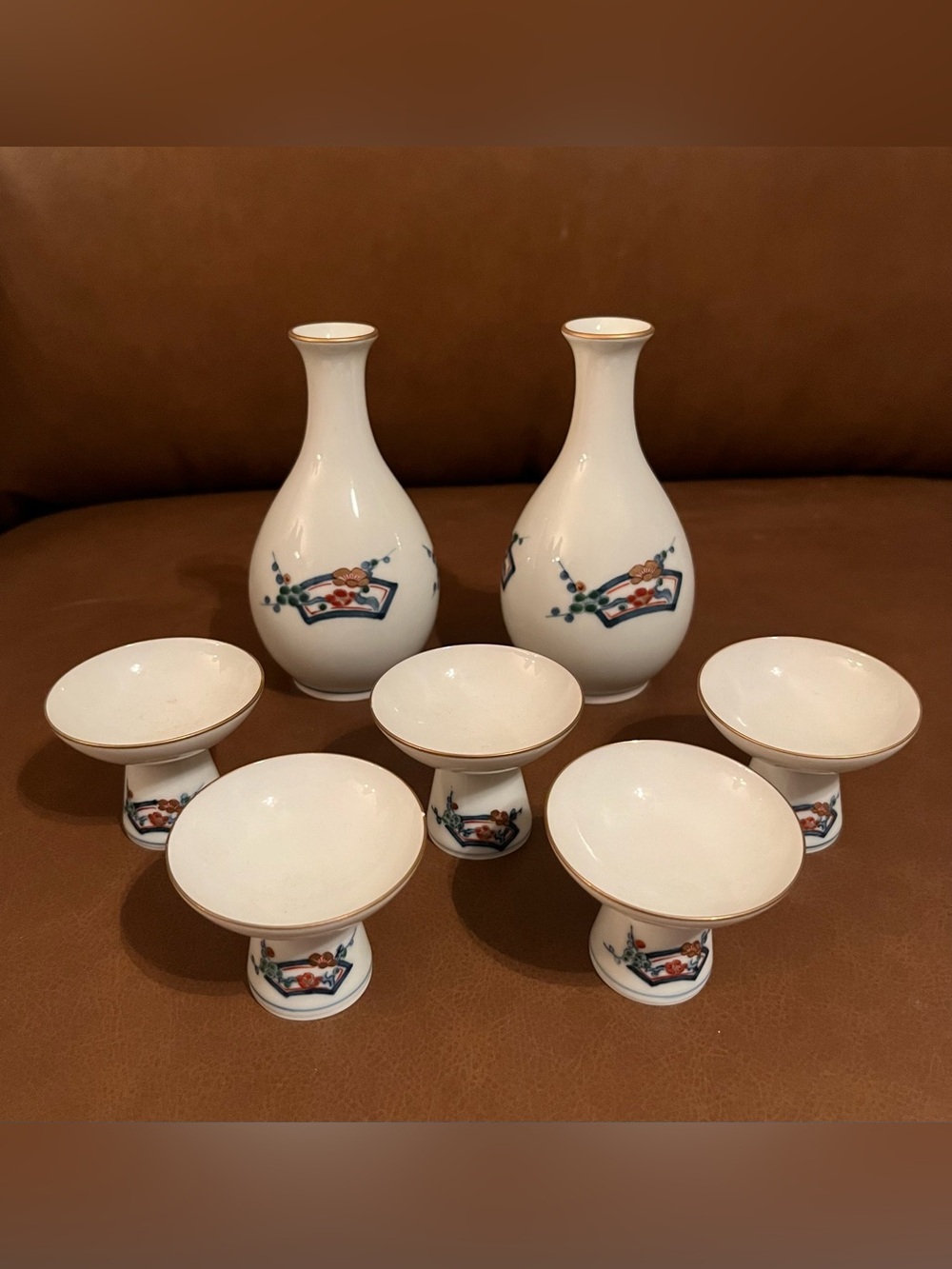 Japanese Porcelain Sake Set. 2 Tokkuri Bottles 5 Matching Sakeazuki Stemmed Cups